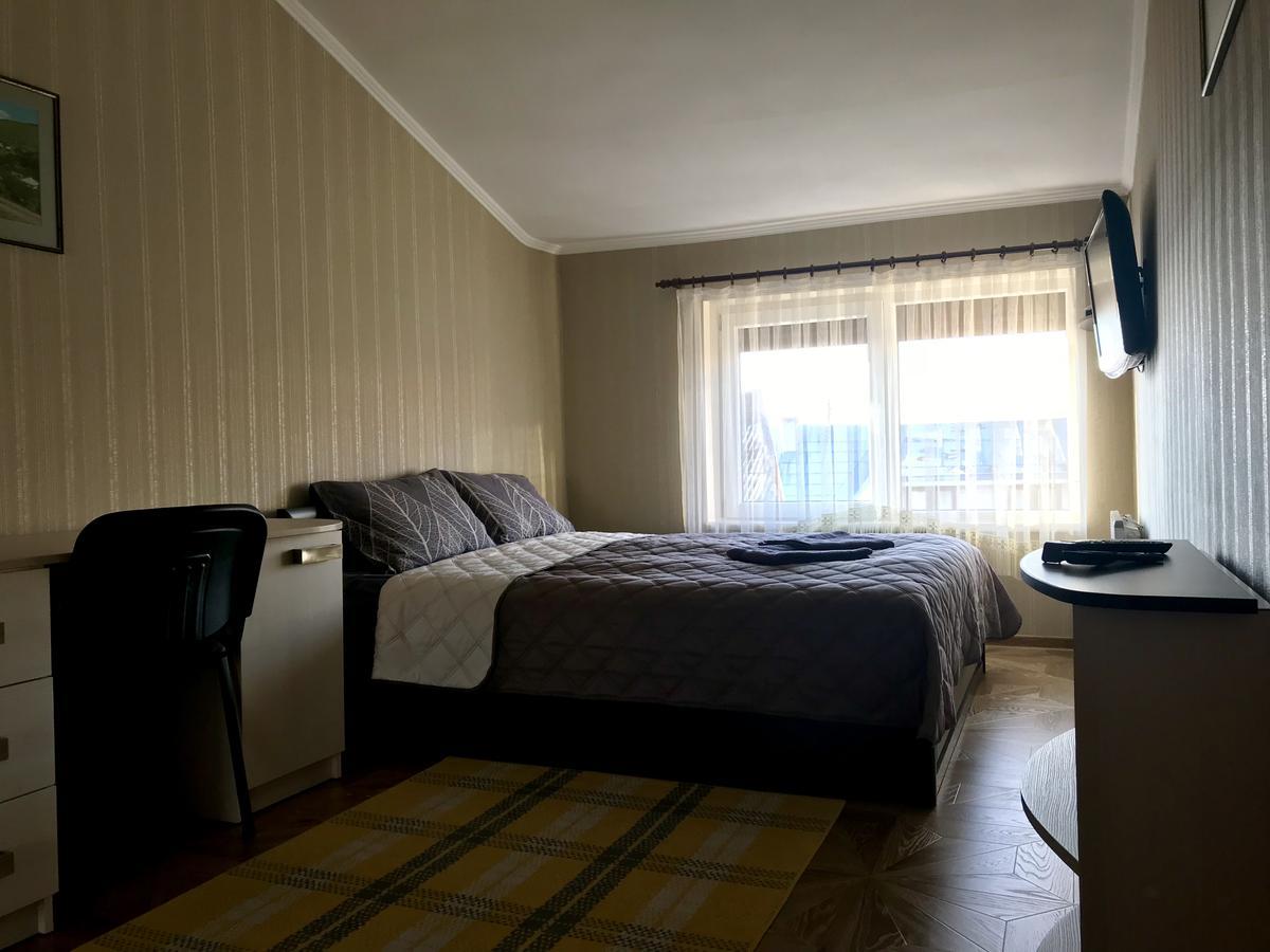 Panoramic View Top Floor Apartment In The City Center Μουκάτσεβο Εξωτερικό φωτογραφία